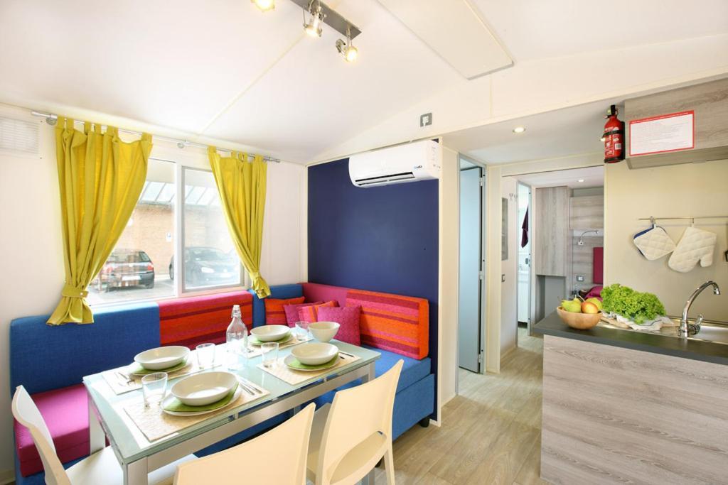 Отель Casa Mobile Gustocamp A Каорле Экстерьер фото